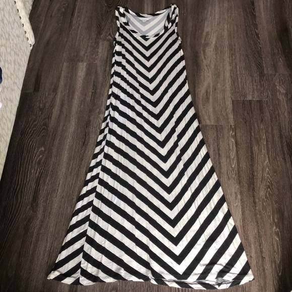 Apt 9 Long Striped Dress - Picture 1 of 8